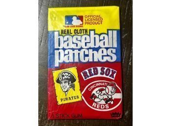 1974 FLEER REAL CLOTH BASEBALL PATCHES & GUM! WAX PACK