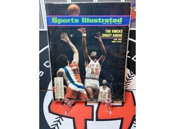 Sports Illustrated April 18, 1973 'the Knicks Shoot Ahead ~ Earl Was Some Pearl' Earl Monroe Cover