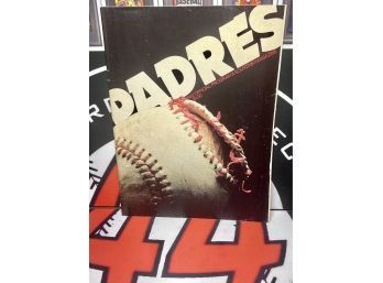 1982 SAN DIEGO PADRES VS MONTREAL EXPOS OFFICAL PROGRAM