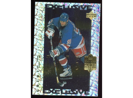 1999 Upper Deck Hockey Living Legend Wayne Gretzky Exclusive #GS4 New York Rangers HOF