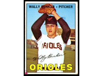 1967 Topps Baseball Wally Bunker #585 Baltimore Orioles