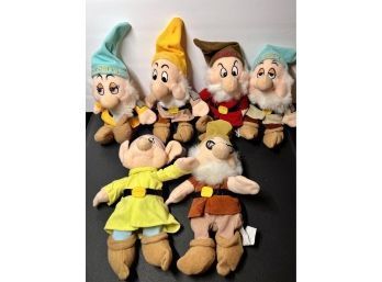 Vintage Plush ~ 6 Of The 7 Dwarves! Disney! Not Sure What Happened To The 7th