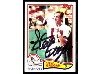 1982 Topps Football Steve Grogan On Card Autograph #149 New England Patriots Vintage