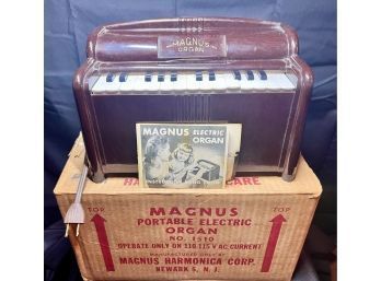 Vintage MAGNUS Electric Mini Organ In Original Box ~ Fully Functional