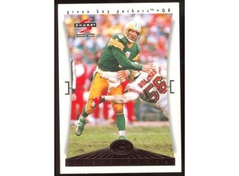 1997 Score Football Brett Farve #1 Green Bay Packers