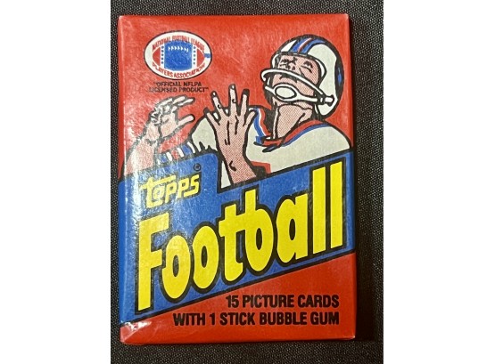 1982 Topps Football Factory Sealed Wax Pack ~ Lawrence Taylor Rookie Year
