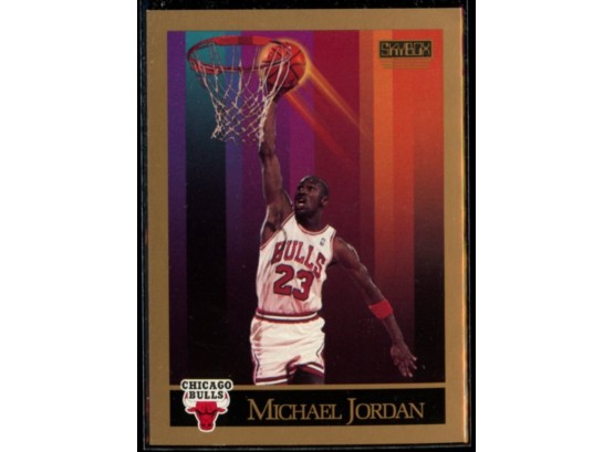 1990 Skybox Basketball Michael Jordan Golfing On Back #41 Chicago Bulls HOF