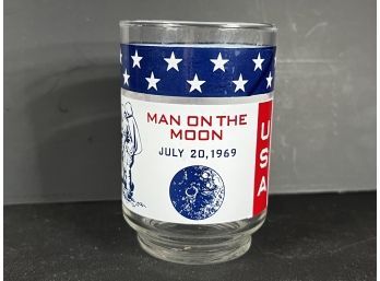 Apollo 11 ~ First Man On The Moon Commemorative Glass