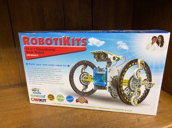 Little RobotiKits Appears New In Box