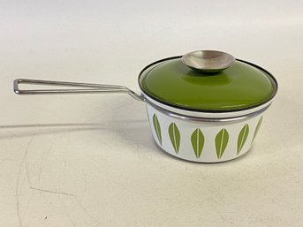 Lovely Lotus Green And White Catherineholm Sauce Pan