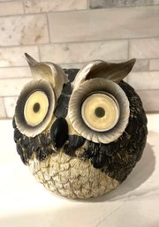 Charming  Solar Garden Owl, Solar Panel On Back, Eyes Glow  In The Darkness