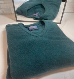Pendleton 100 Lambswool Sweater.  Size Medium, Lovely Jewel Tone Green