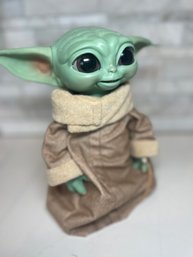 Star Wars  Grogu- The Child 'Baby Yoda' Animatronic Figurine, Battery Operated, 11 Inches High