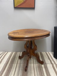 Charming Victorian/Eastlake Oval Side Table.  33 X 23 X 27.5