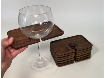 Crate And Barrel Set Of 8 Snack And Wine Glass Holder/plates