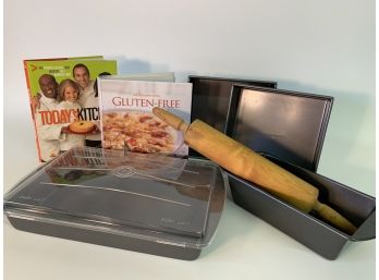 Bakers Lot !! 4 Pans, Rolling Pin & Two Cookbooks