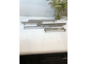 Large Appliance/Cabinet Pulls