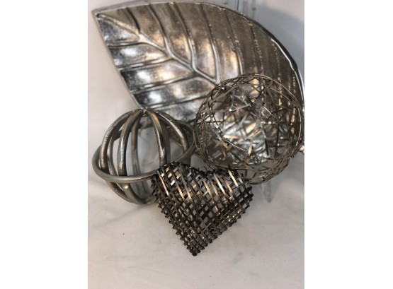 Silver Table Top Deco:  2 Sculpted/woven Orbs, A Heart And A Platter