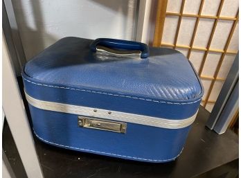 Blue Vintage Travel Case