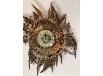Fun And Funky Vintage Feather Clock.