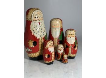 Fabulous Vintage Nesting Santas!