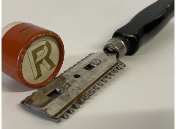 Vintage Shaver With Remington Stick Powder