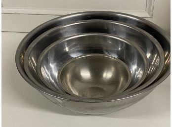 Nesting Stainless Steel Mixing Bowls