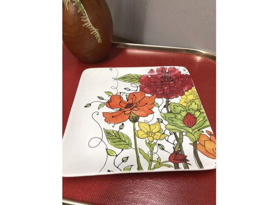 Tabletop Trio, Red Serving Tray, Mindy Sommer Color Bakery Platter And Wood Look Vase