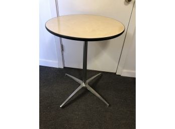 Great Round Table Can Be Used At Both Heights (two Different Sized Poles ) 30.5” -42.5”
