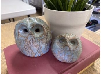 Two Mid Century Stoneware Owls By Ruth And Stan Walters