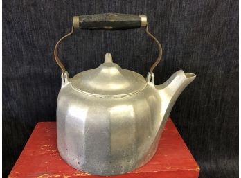 Vintage Wagner Ware Sydney 0 Tea Kettle