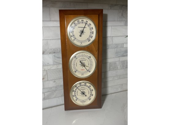Vintage Sunbeam Weather Station, Thermometer, Barometer And Humidity Readings.