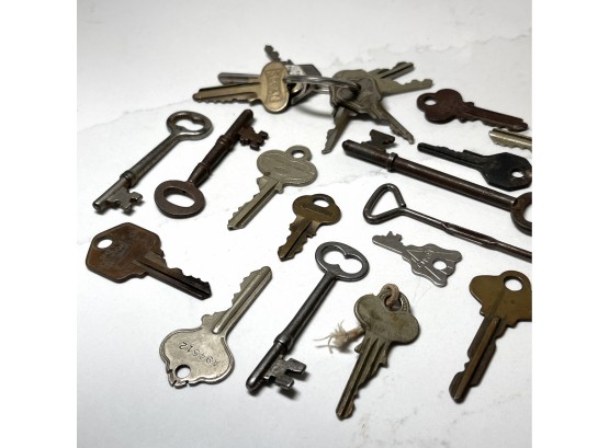 Vintage Antique Keys,  Lots Of Variety. Lot # 3