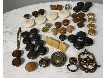 Vintage Cabinet/dresser/furniture Hardware, Brass Wood Knobs 54 Pieces