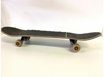 Old Skateboard Green Stripe