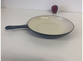 New Le Creuset Enameled Cast Iron Shallow 10 Inch Fry Pan