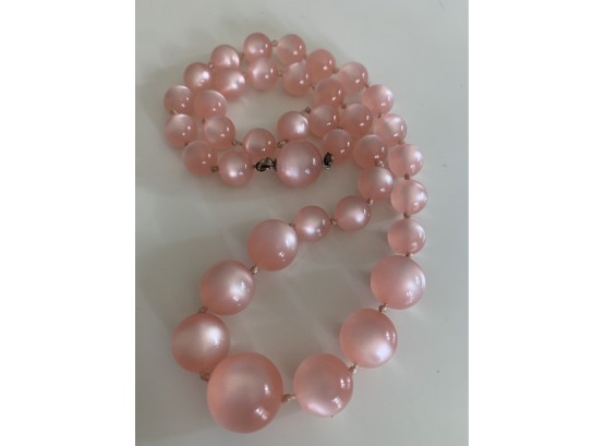 Pretty In Pink Plastic Vintage Necklace