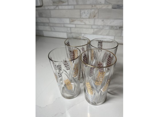 Mid Century Modern Gold And White Glasses ( Set Of 4)