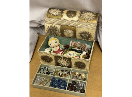 Cool Vintage Jewelry Box With Suns