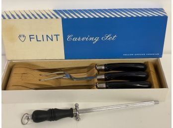Vintage Flint Carving Set Appear New In Box With Wood Block And Extra Sharpening Tool