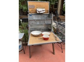 Vintage Mobile Camp Stove Box Great Design Legs Store Up With Ease
