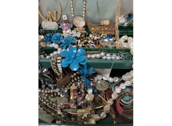Vintage Jewelry Box Filled W/ Costume Jewelry Baubles And Trinkets.