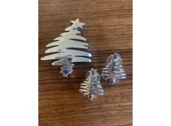 Silver Tree Pin And Earring Set Just In Time For The Holiday's