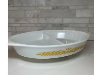 Vintage PYREX Golden Wheat Divided Dish