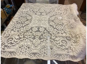 Lovely Lace Square Table Cloth A Vintage Beauty 60x60