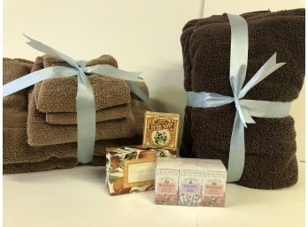 Set Of Suite Collection Towels And Soaps