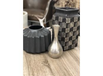 Stunning Contemporary Vase Trio