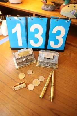 LOT 133 - LITTLE BANKS AND ITEMS SHOWN