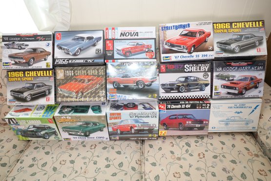Lot 217 - LOT 224 - MODELS (MOST NOT BUILT SOME MAY BE SEALED)