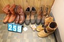 LOT 259 - BOOTS